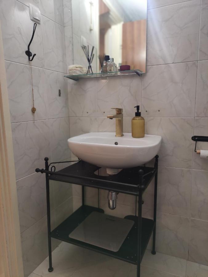 Tina Apartman *